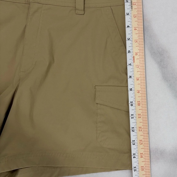Eddie Bauer Women's Khaki Cargo Shorts - Picture 7 of 10